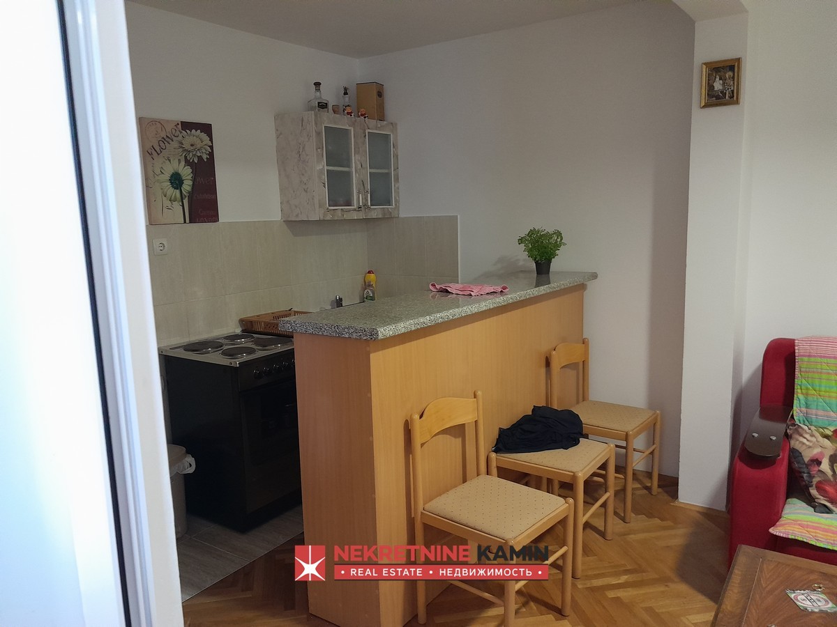 Two-Bedroom Apartment in a Good Location near the Mocart Pastry Shop, Budva
